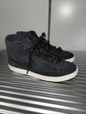 Youth Black High-Top Suede Nike Blazer- Casual Street Style
